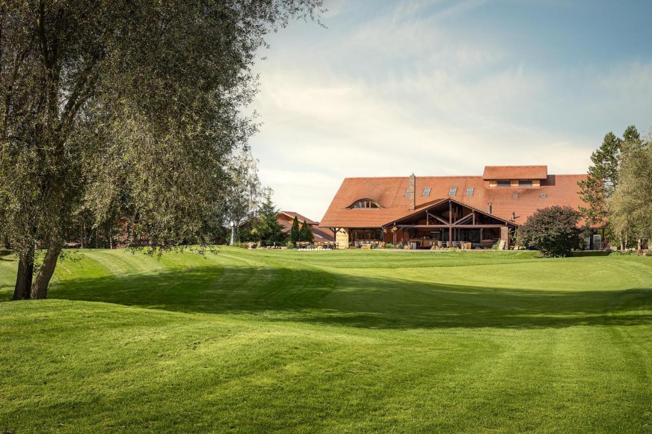 Golf & Spa Kuneticka Hora Dritec Dış mekan fotoğraf