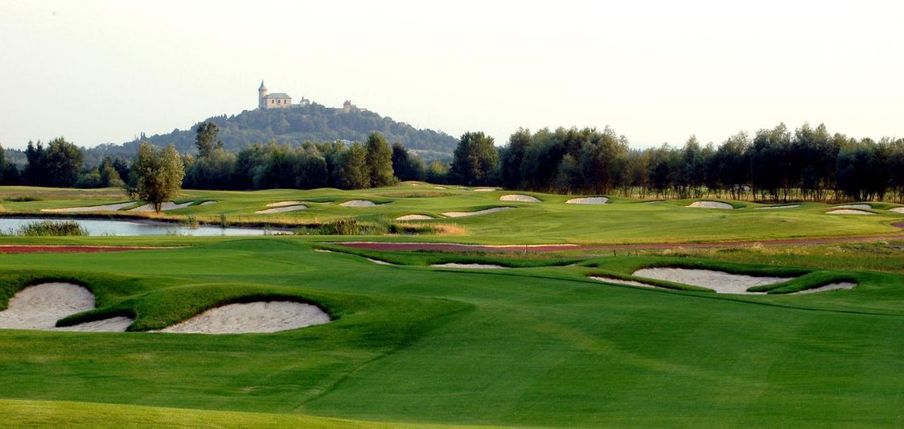 Golf & Spa Kuneticka Hora Dritec Dış mekan fotoğraf